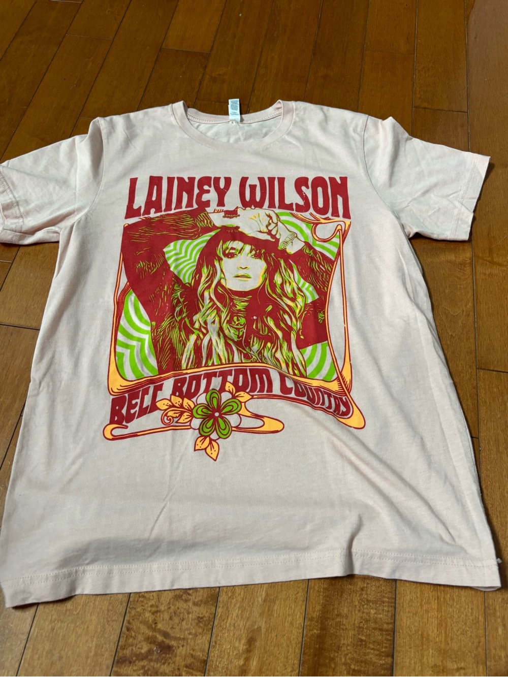 Lainey Wilson Pink Tee Womens Medium Bell Bottom Country T-Shirt Bell Canvas